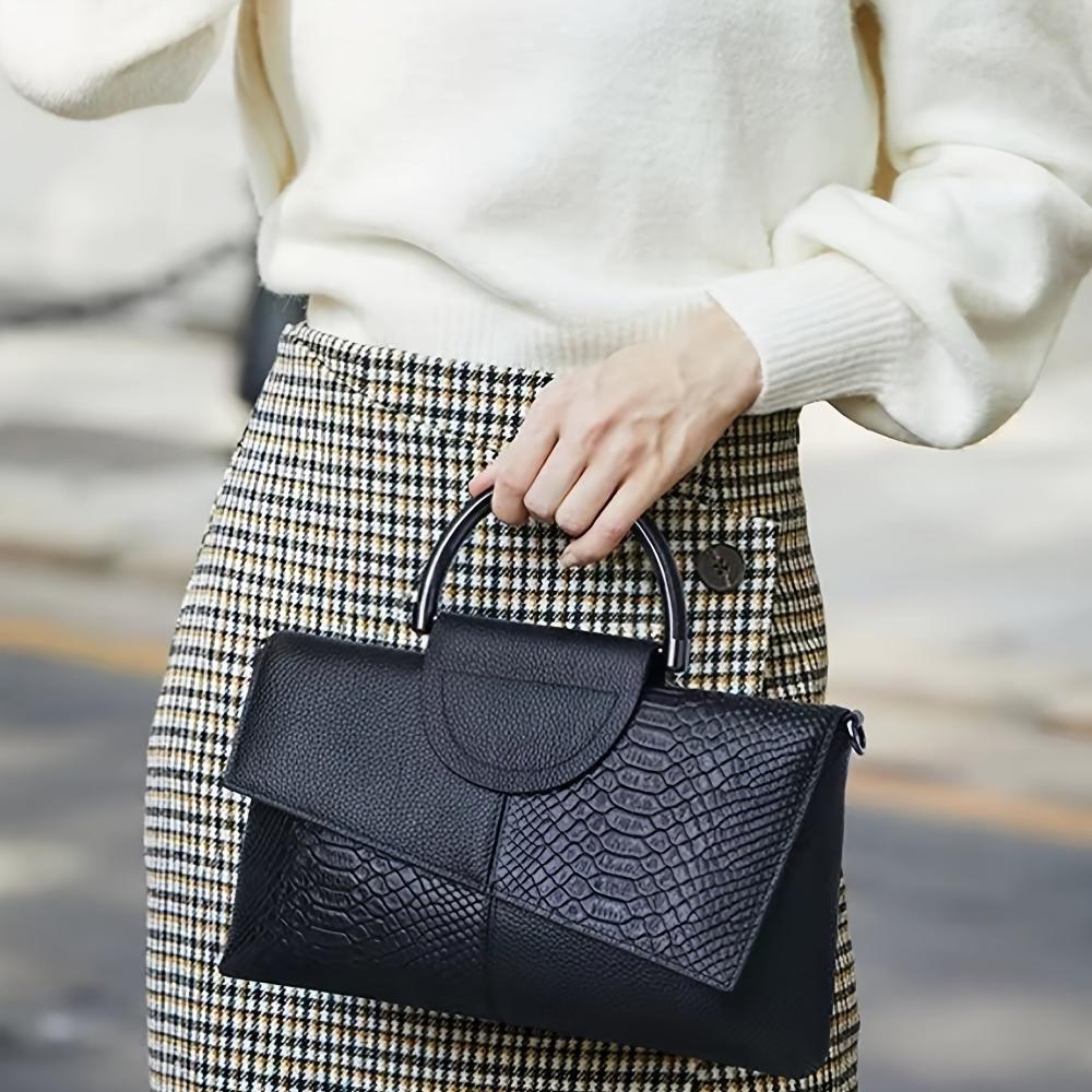 Cassandra | Handbag with Luxurious Crocodile Pattern