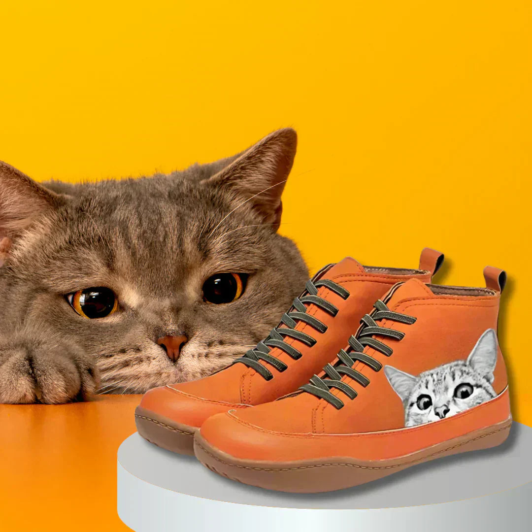Lisa | Leather Ankle Boots for Cat Lovers