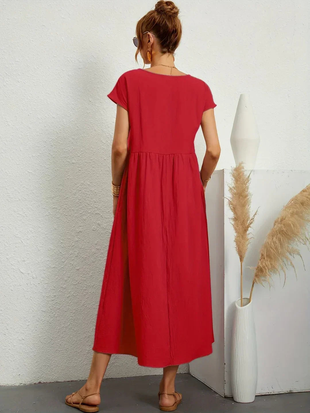 Addison | Timeless Elegance Fluid Midi Dress