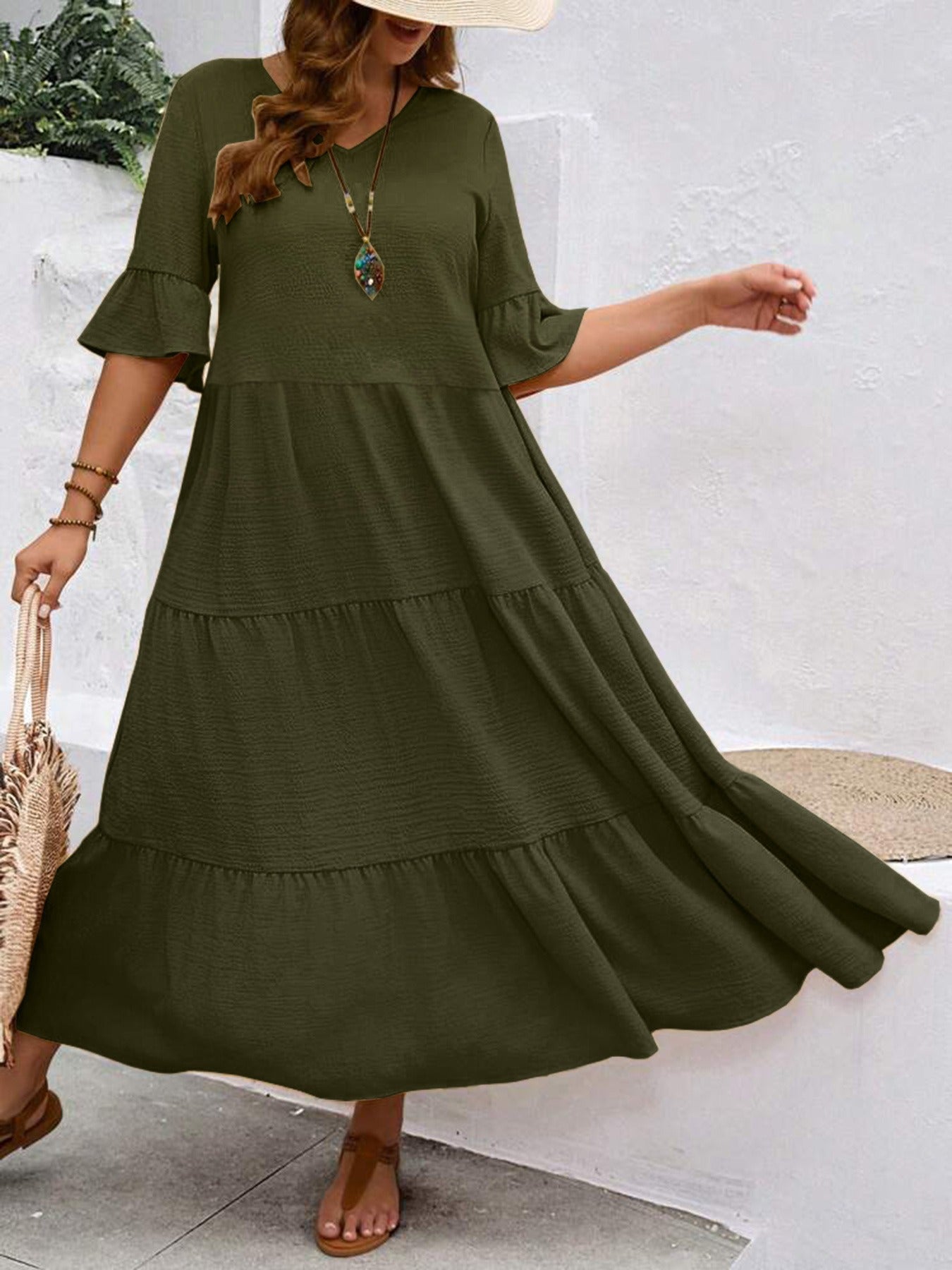 Avelisse | Graceful Flowy Dress