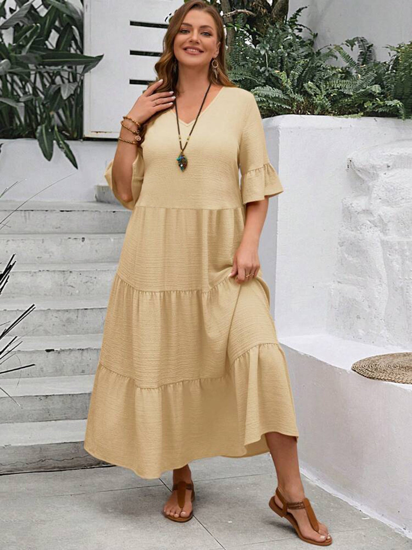 Avelisse | Graceful Flowy Dress
