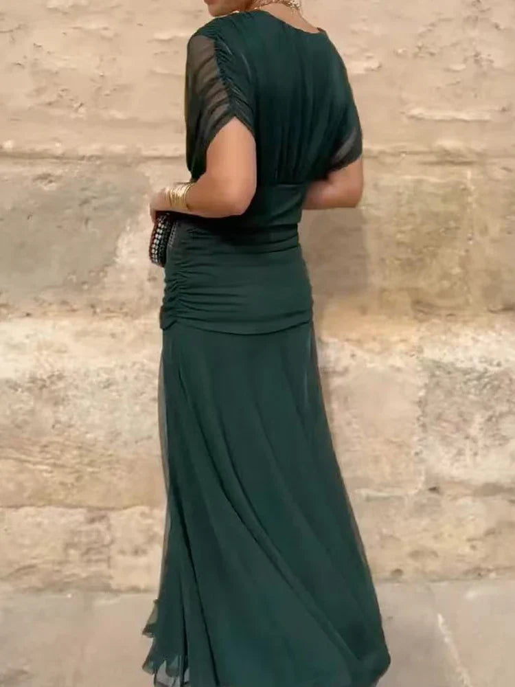 Luna | Elegant Dress With V-Neckline