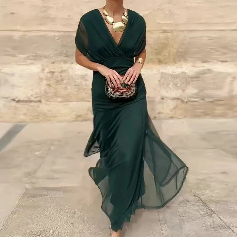 Luna | Elegant Dress With V-Neckline