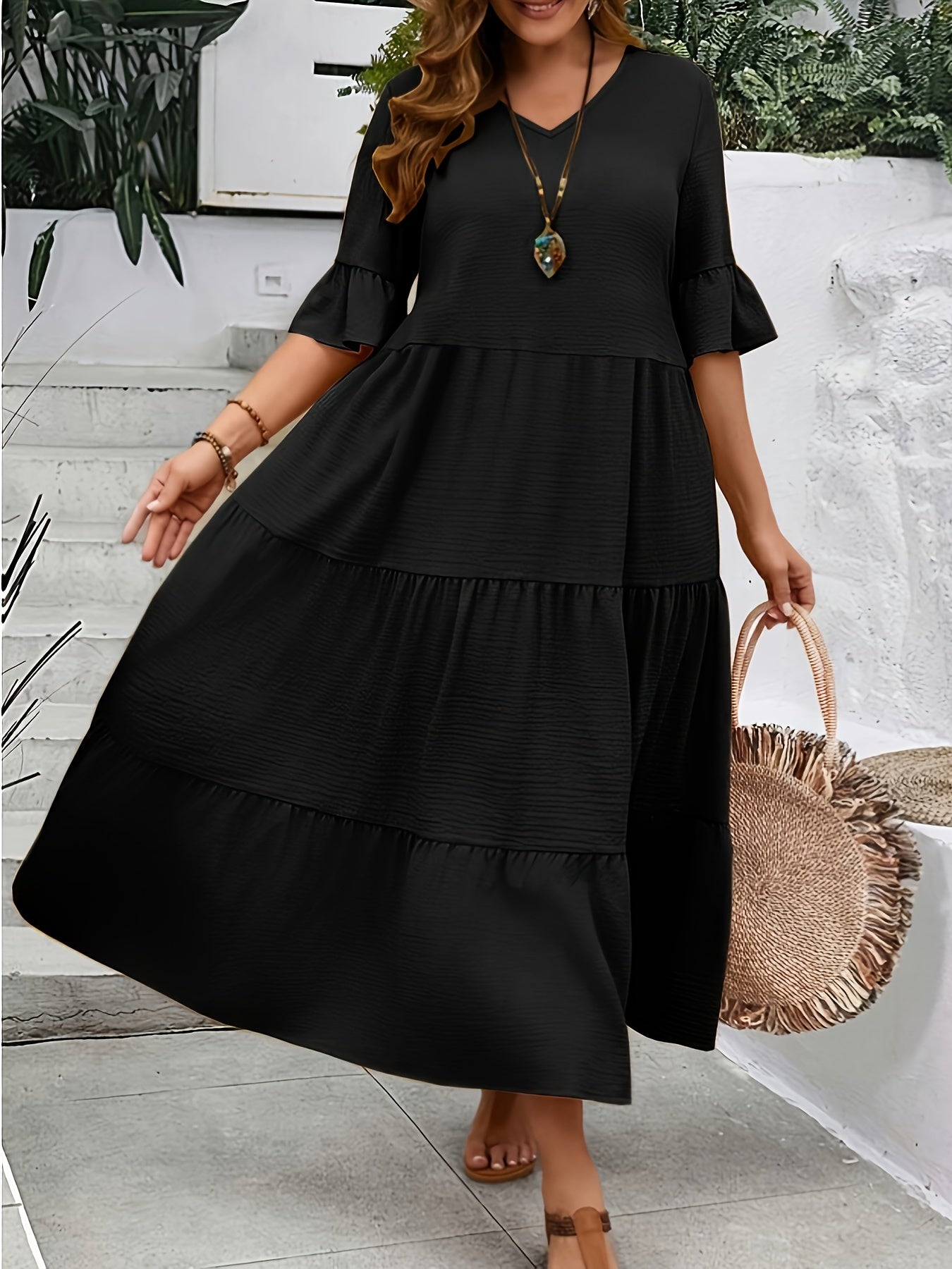 Avelisse | Graceful Flowy Dress