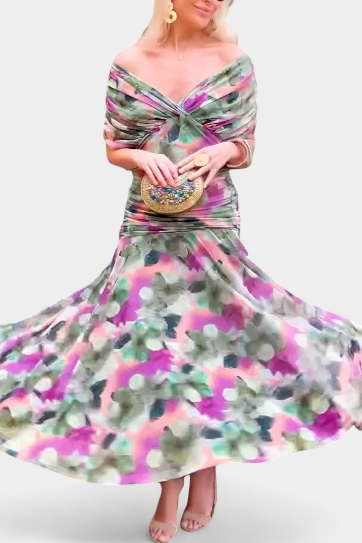 Luna | Elegant Dress With V-Neckline