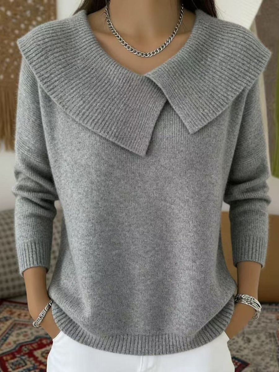 Joy | Warm Sweater with Soft Collar