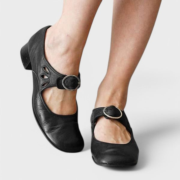 Skylar | Shoes with a Buckle