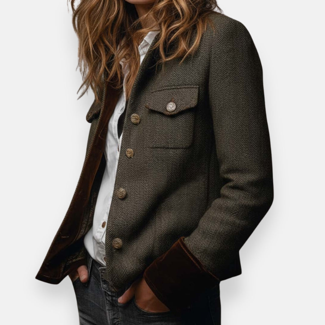 Raelynn | Elegant jacket with velvet details