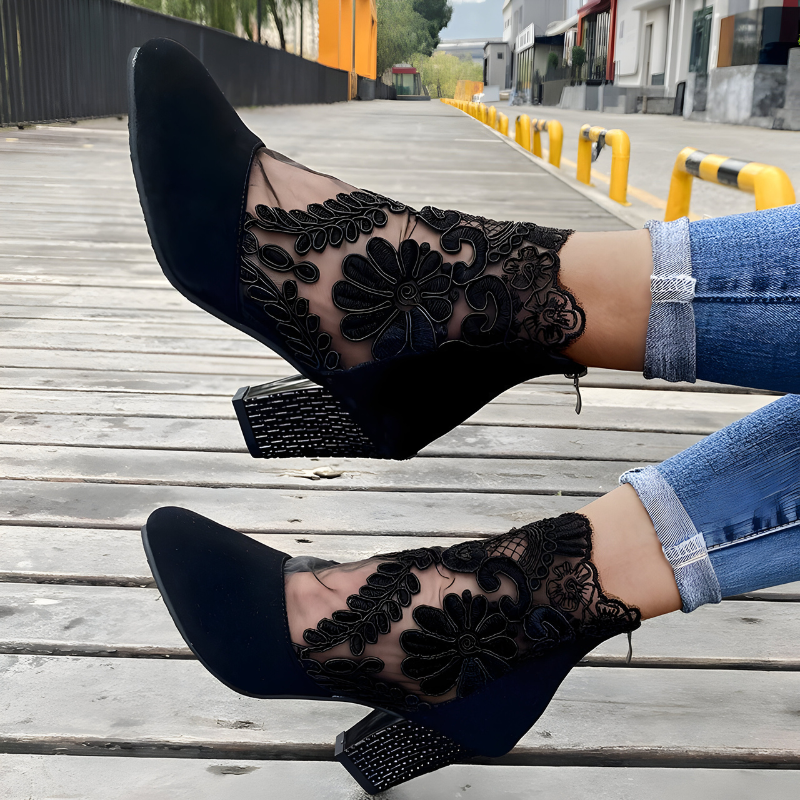 Ava | Orthopedic Floral Pattern Shoes