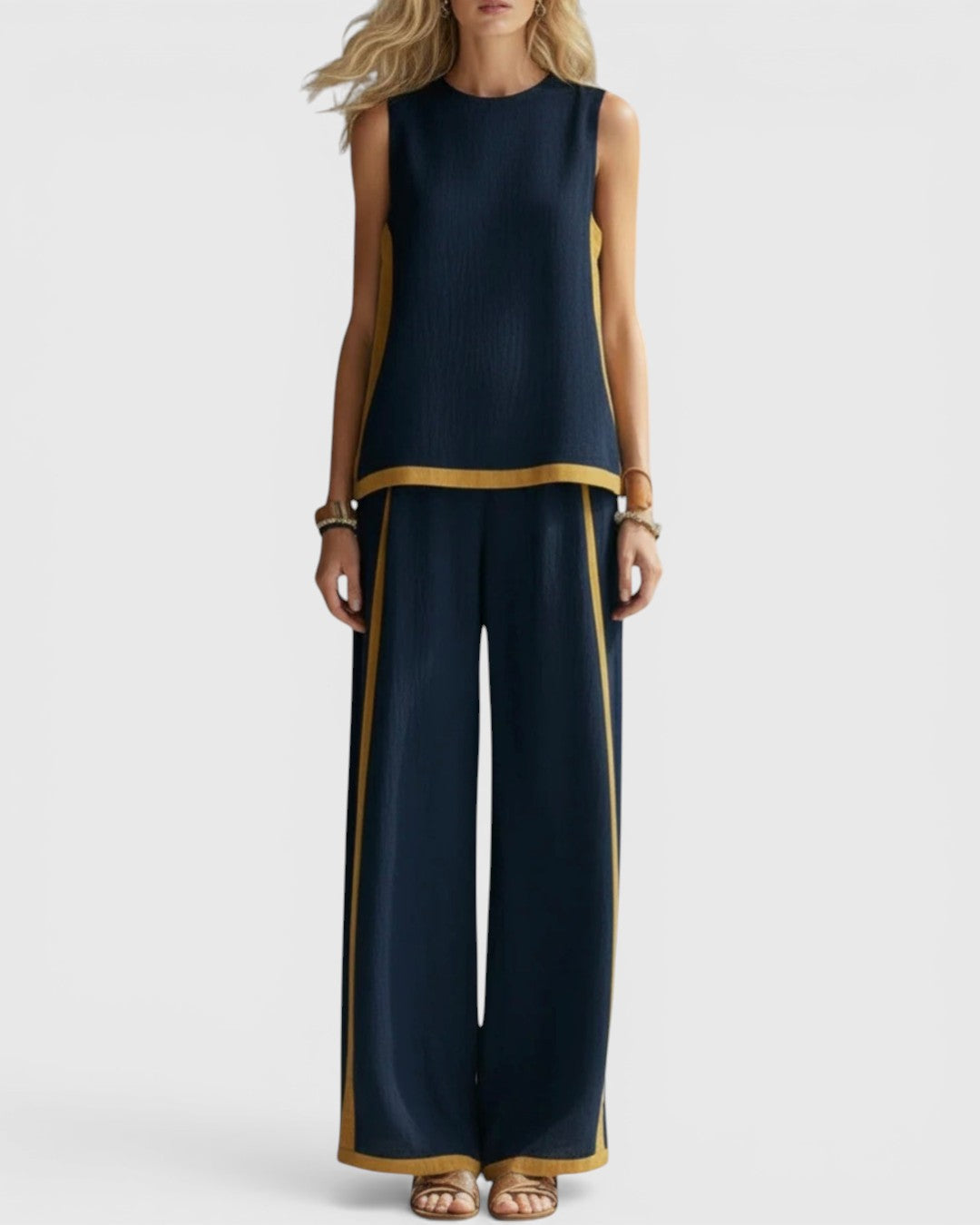 Keira | Elegant Set with a Modern Edge