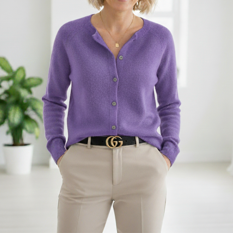 Nia | Cashmere Sweater with Buttons