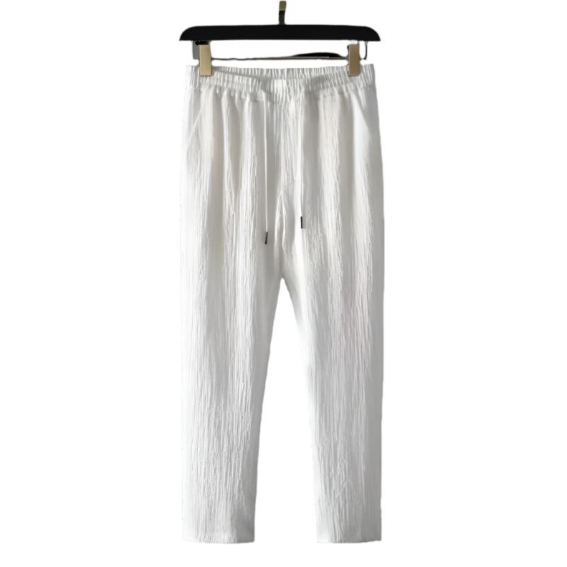Harold | Cotton polo and pants.