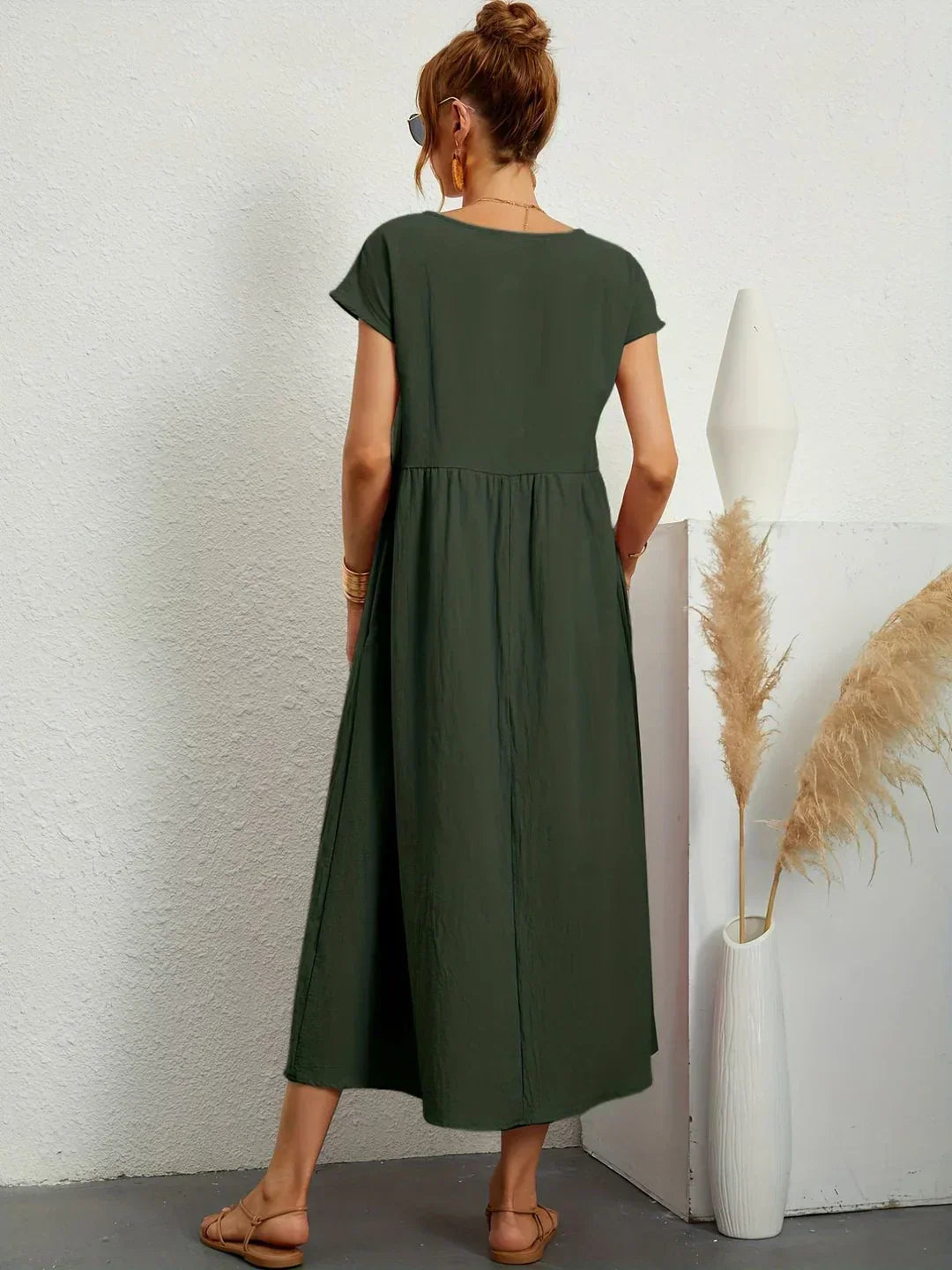 Addison | Timeless Elegance Fluid Midi Dress