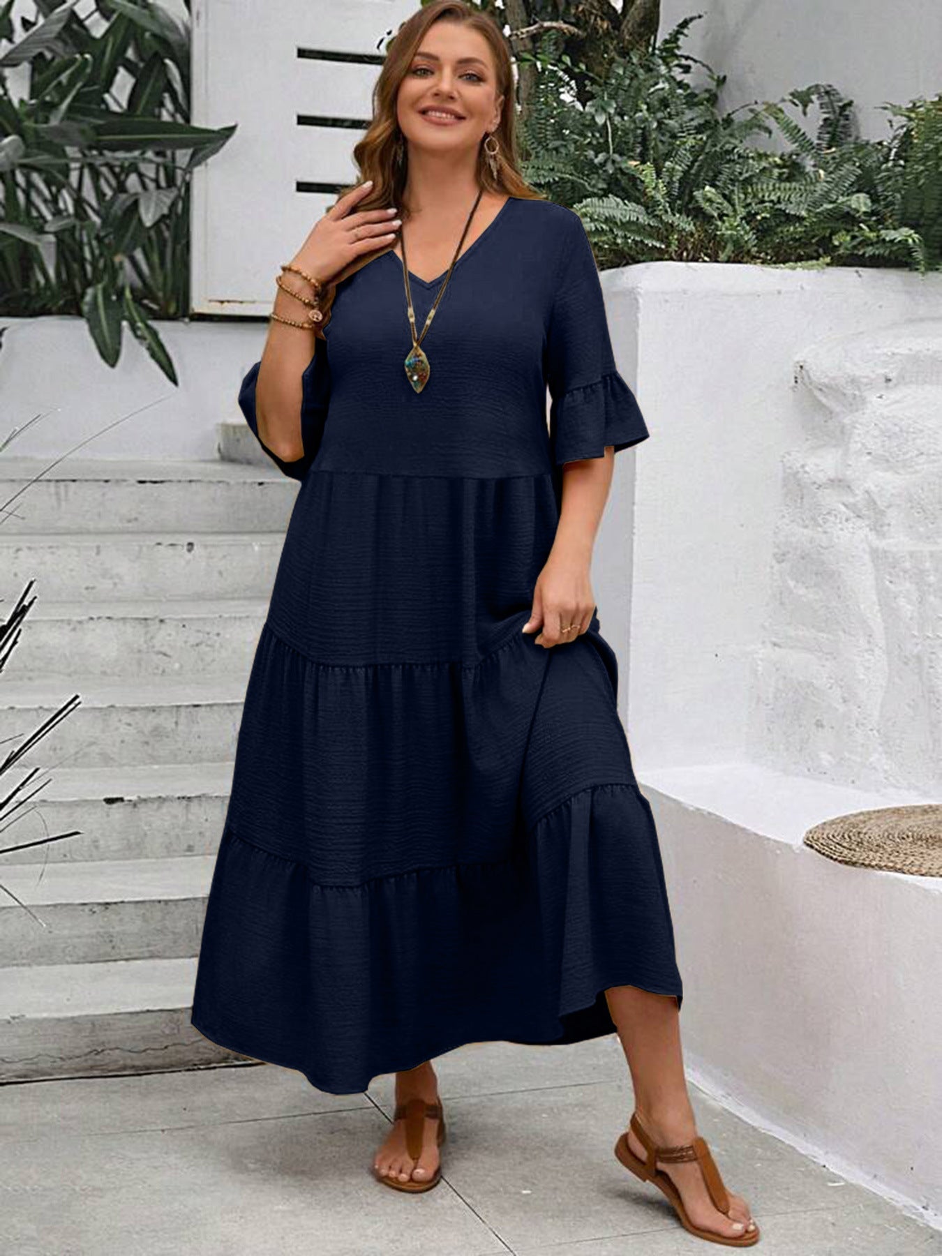 Avelisse | Graceful Flowy Dress