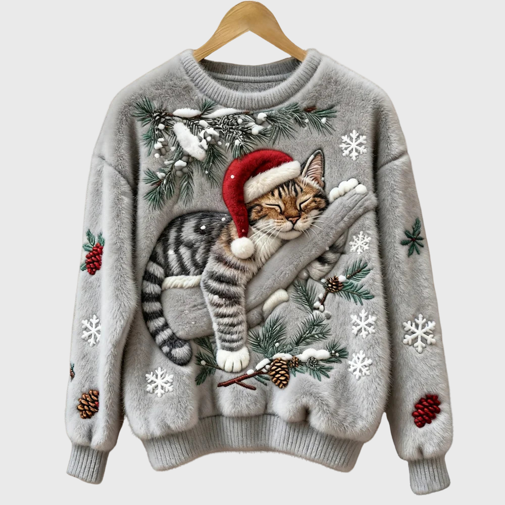 Grace | Plush Sweater With a Lazy Cat Motif