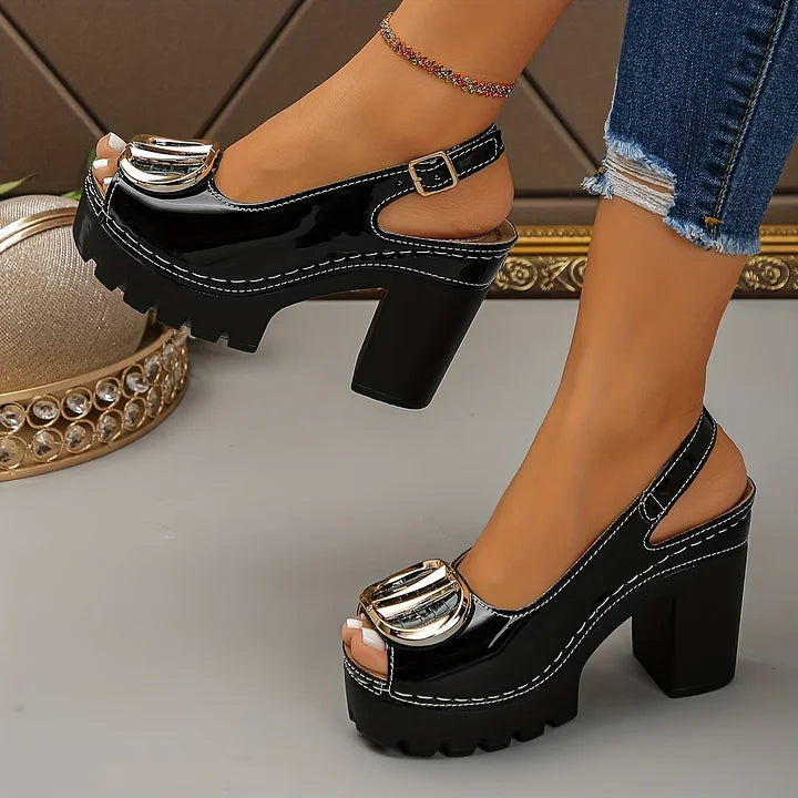Luna | Vintage Low-Cut with Metal Buckle