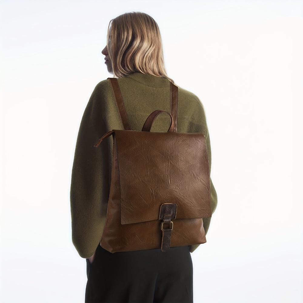 Nina | Versatile Backpack with Vintage Charm