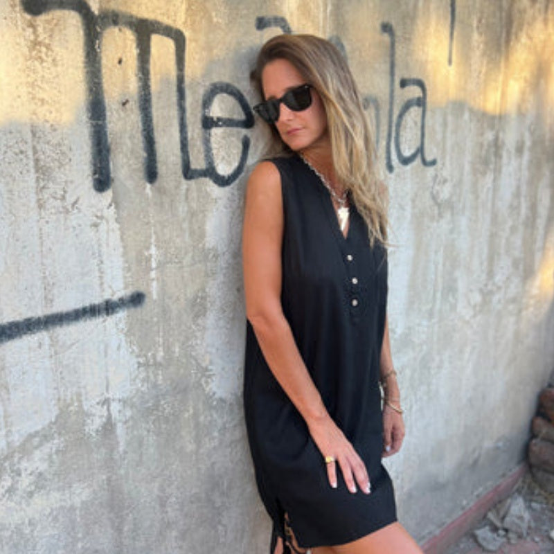 Isley | Classic Sleeveless Dress